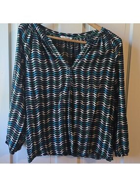 Boden Viscose Blue and Black Wave Pattern Geometric V Neck Blouse